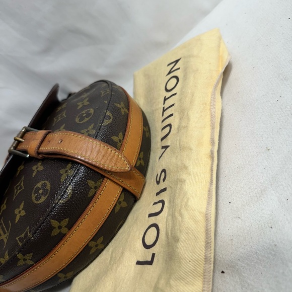 Louis Vuitton Shoulder Bag - Picture 5 of 10